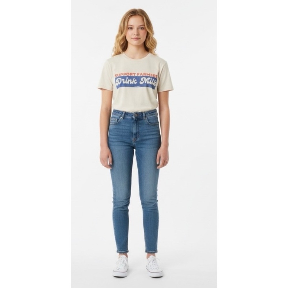 NWT Support Farmers Drink Milk Graphic Tee Kidcore Retro 14
